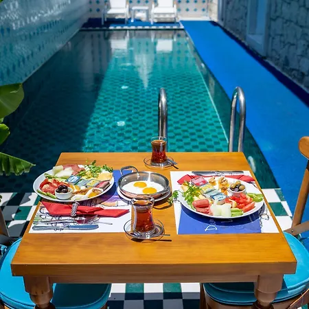 Otel Dam Lara Antalya