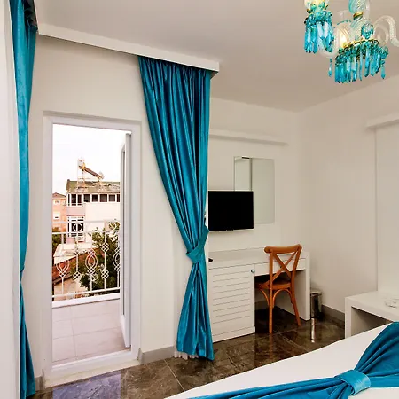 Dam Lara Отель 3*